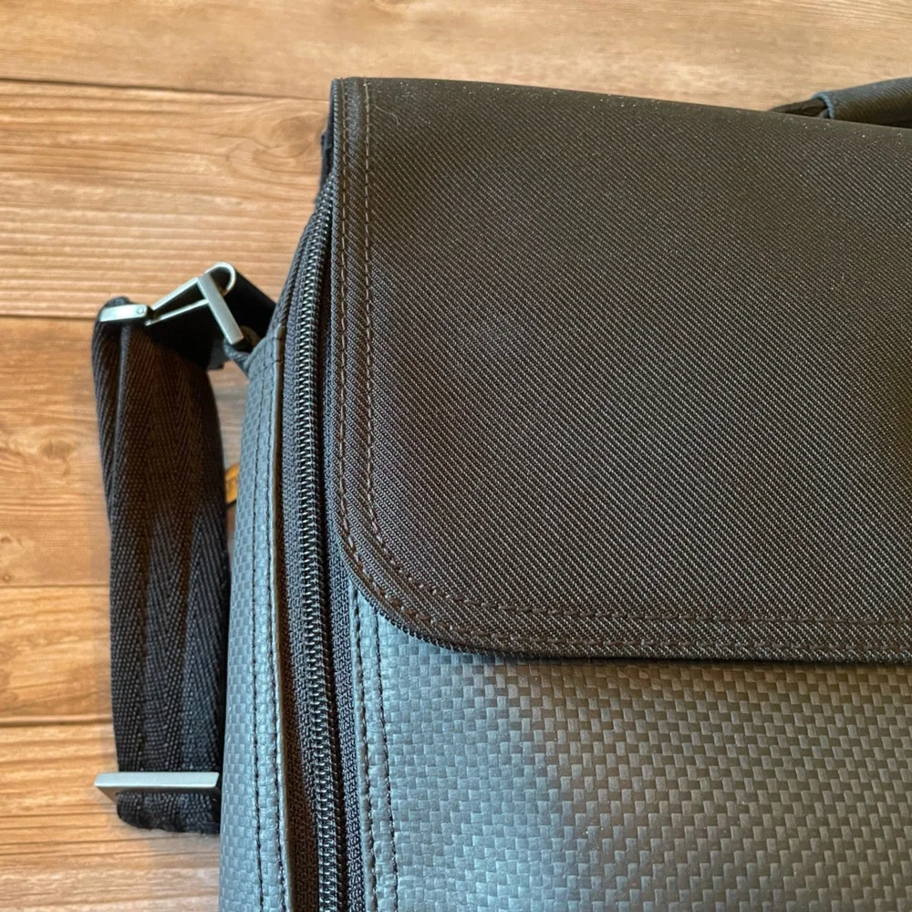 Cole Haan | Messenger Bag